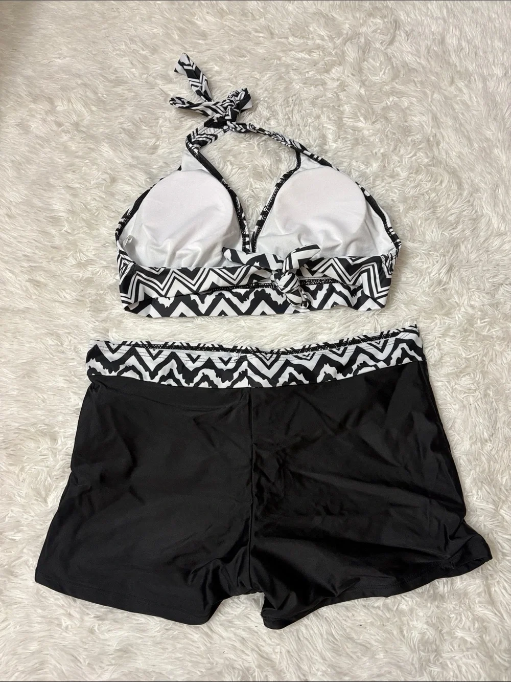 NEW Zando Black And White Halter Tie Swim Set With Boy Shorts Size XL